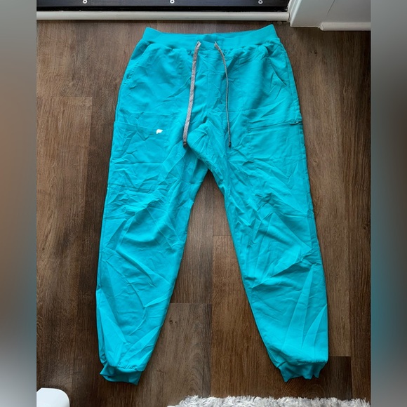 FABLETICS Scrub Bottoms size M - Picture 2 of 6